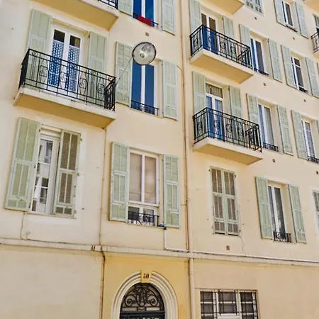 3p Proche Port Apartamento Nice